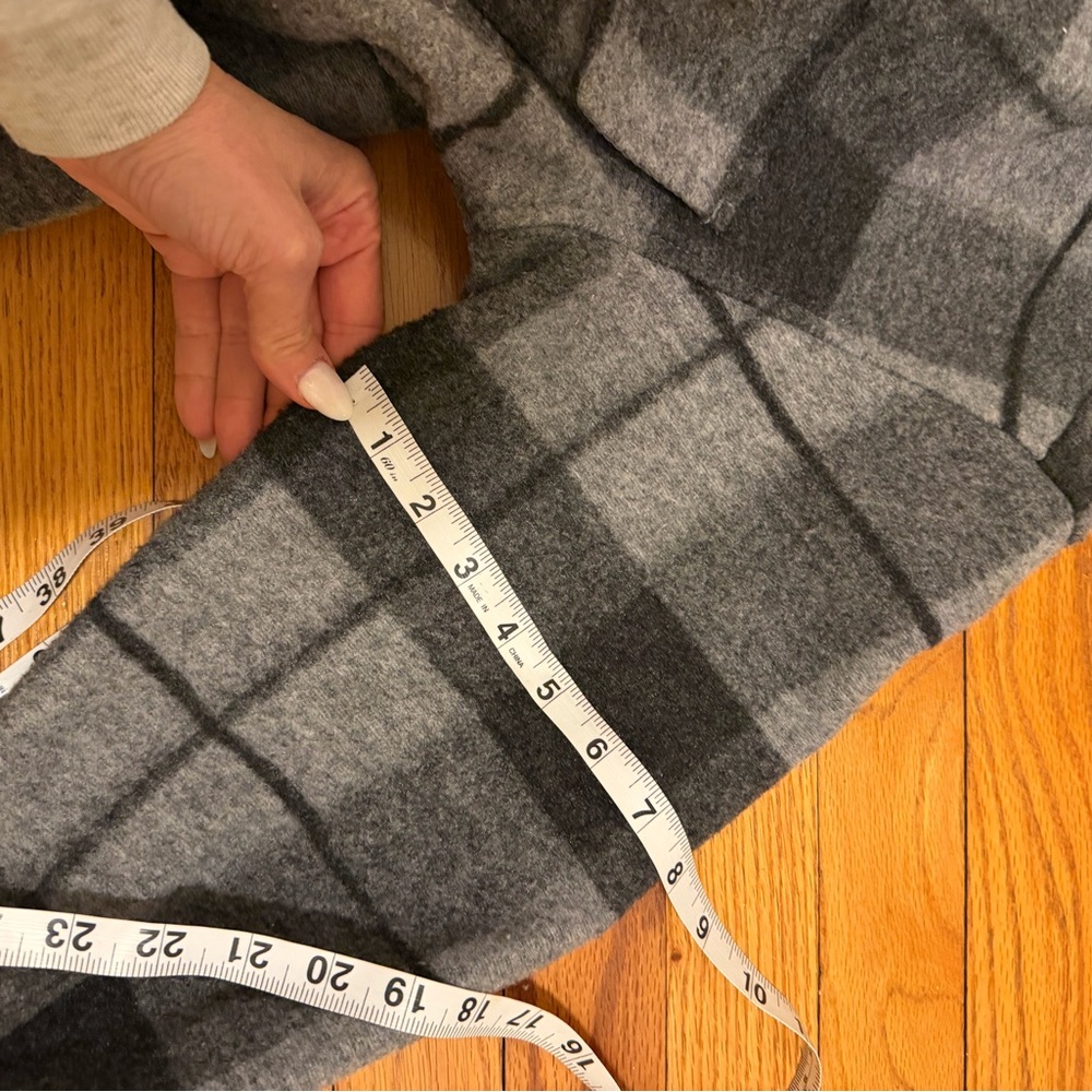 H&M Plaid Shacket Coat XS Gray Black Long Overshirt Jacket - Picture 11 of 12